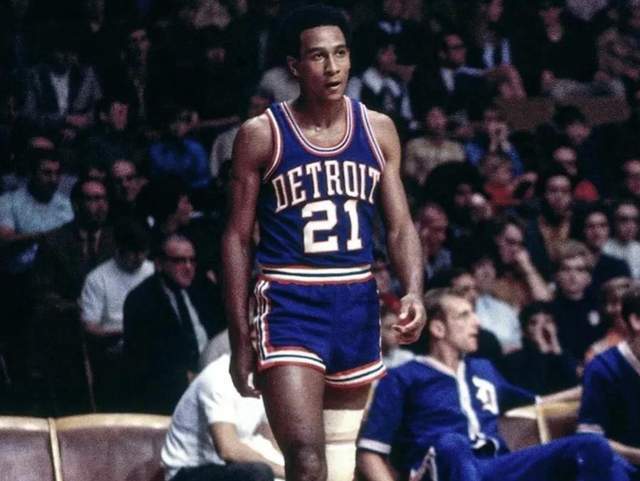 一支坚韧不 一支坚韧不