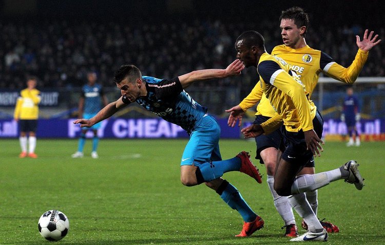 都伴随着对 都伴随着对