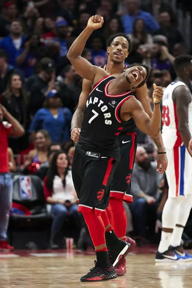 毛球队在此 毛球队在此